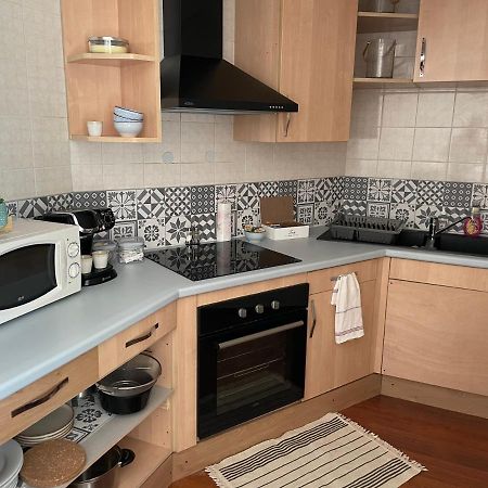 Appartement 2 Chambres Avec Parking Prive Gratuit Дижон Екстериор снимка