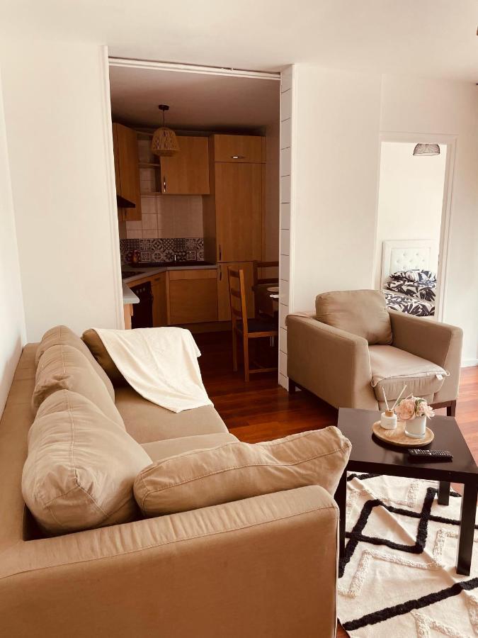 Appartement 2 Chambres Avec Parking Prive Gratuit Дижон Екстериор снимка